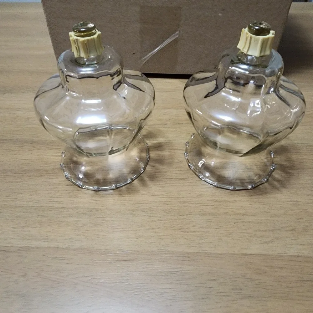 Vintage  Pair Homco Peg Votive Candle Holder Scalloped Edge